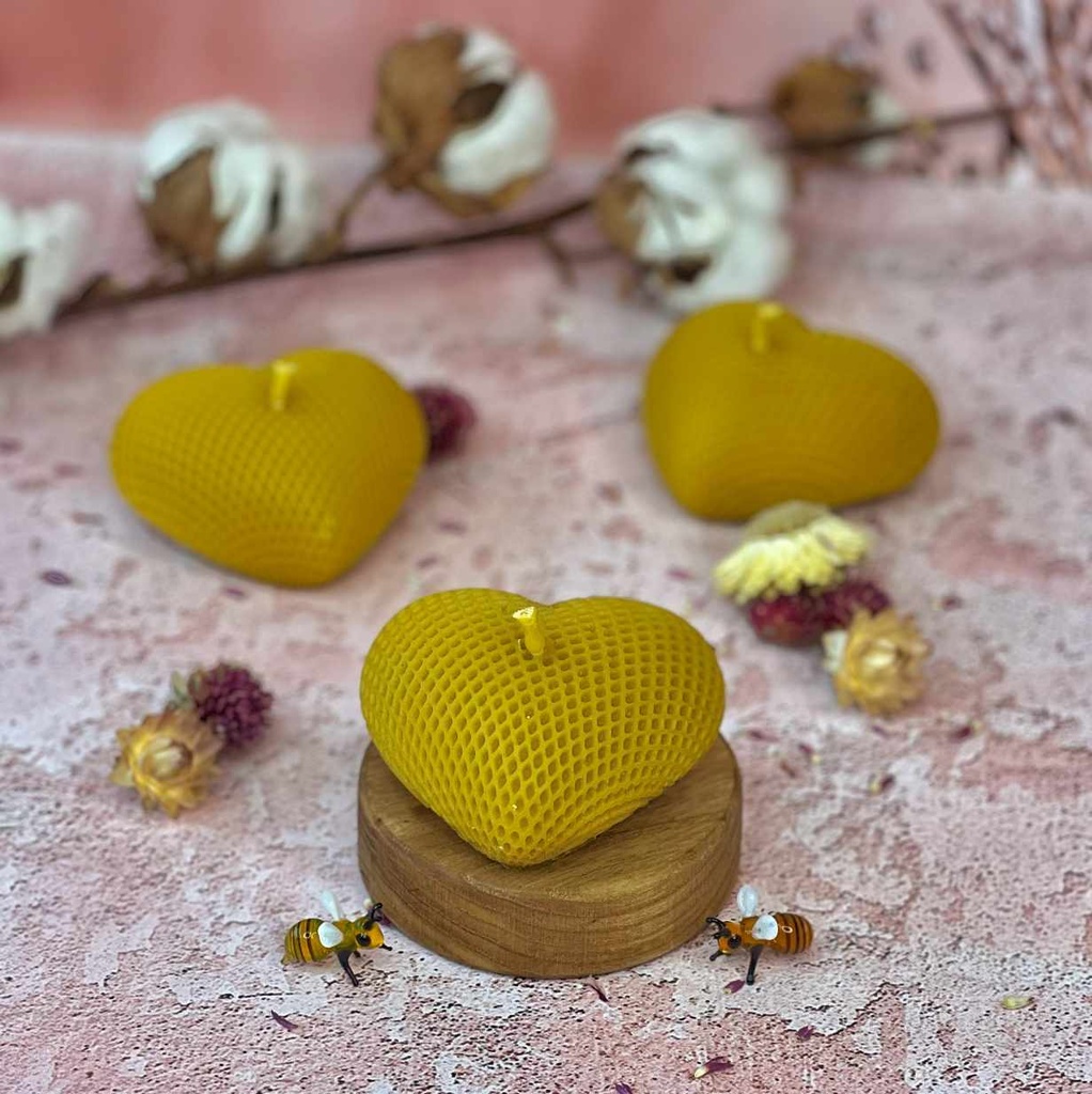 Свічка "Серце з візерунком велике"