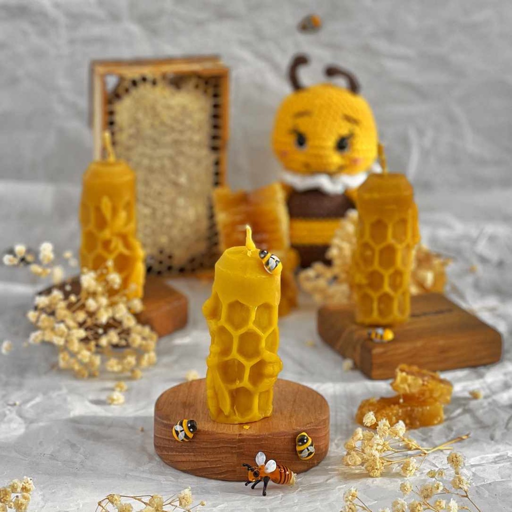 Свічка "Бджоли на стільниках"