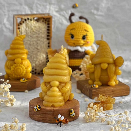 [0121] Свічка "Гном з вуликом"