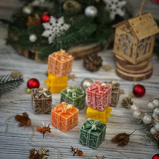 Свічка "Подарунок"